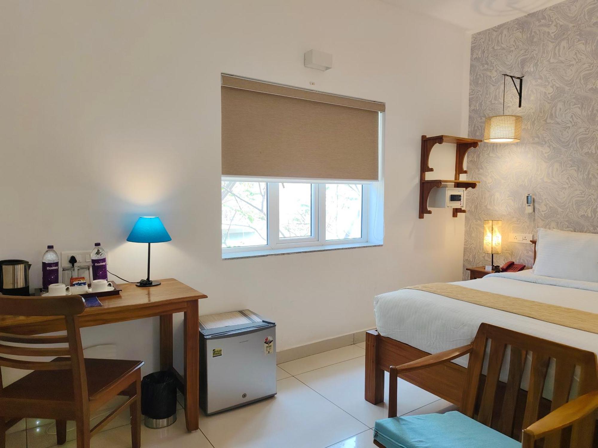 Hotel Aura By Woco Stays ปอนดิเชอรี ภายนอก รูปภาพ