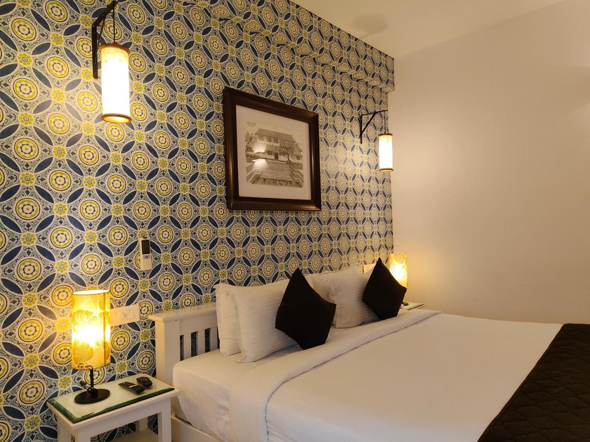 Hotel Aura By Woco Stays ปอนดิเชอรี ภายนอก รูปภาพ