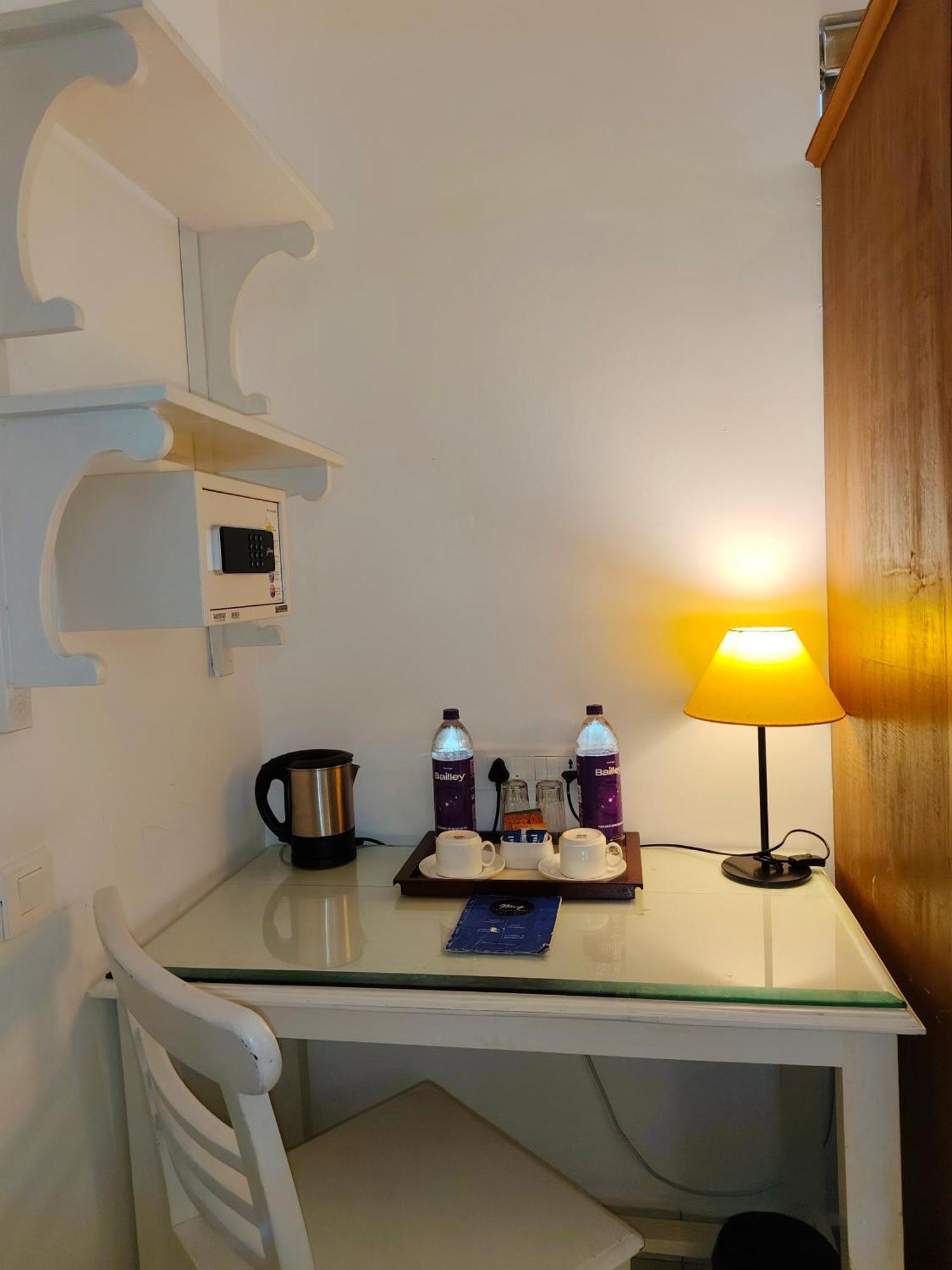 Hotel Aura By Woco Stays ปอนดิเชอรี ภายนอก รูปภาพ