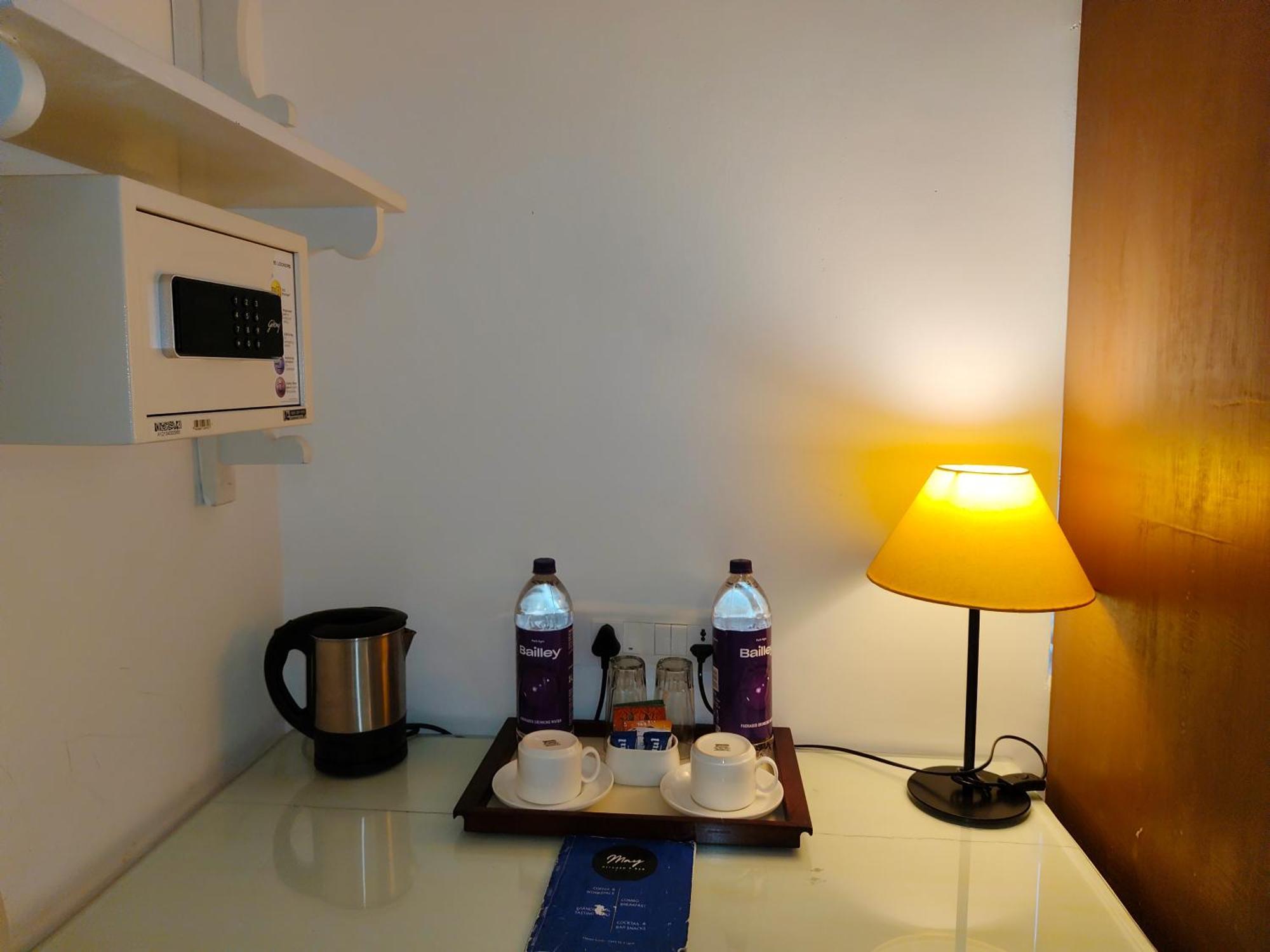 Hotel Aura By Woco Stays ปอนดิเชอรี ภายนอก รูปภาพ